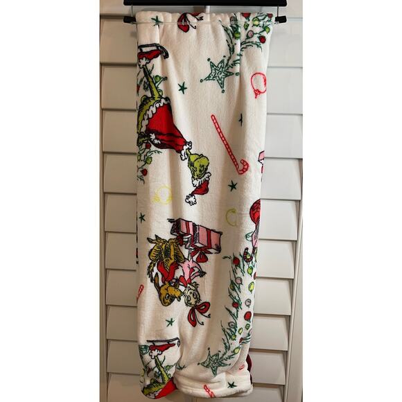 The Grinch Dr Seuss Christmas White Oversized Plush Throw NEW Super Soft NEW - Picture 5 of 7